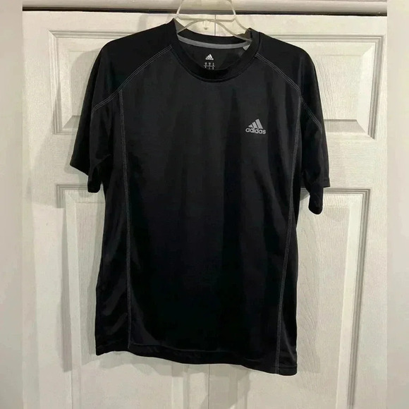 adidas Climalite Relaxed Activewear Tops for Men. Black color size M - Picture 2 of 9